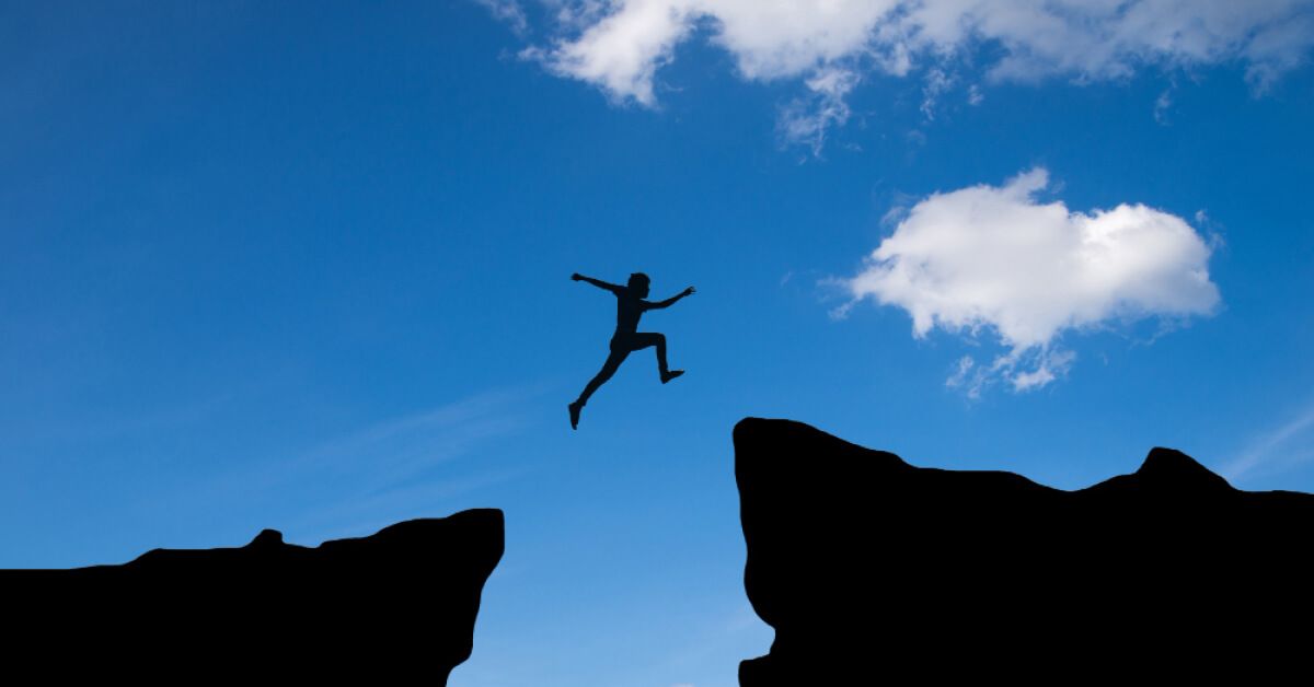 How to manage a multigenerational workforce: Top challenges, best practices and tips