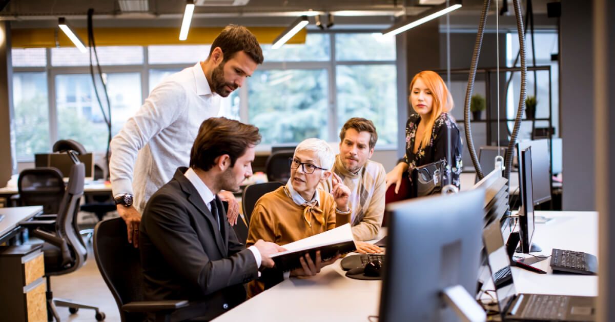 How to manage a multigenerational workforce: Top challenges, best practices and tips