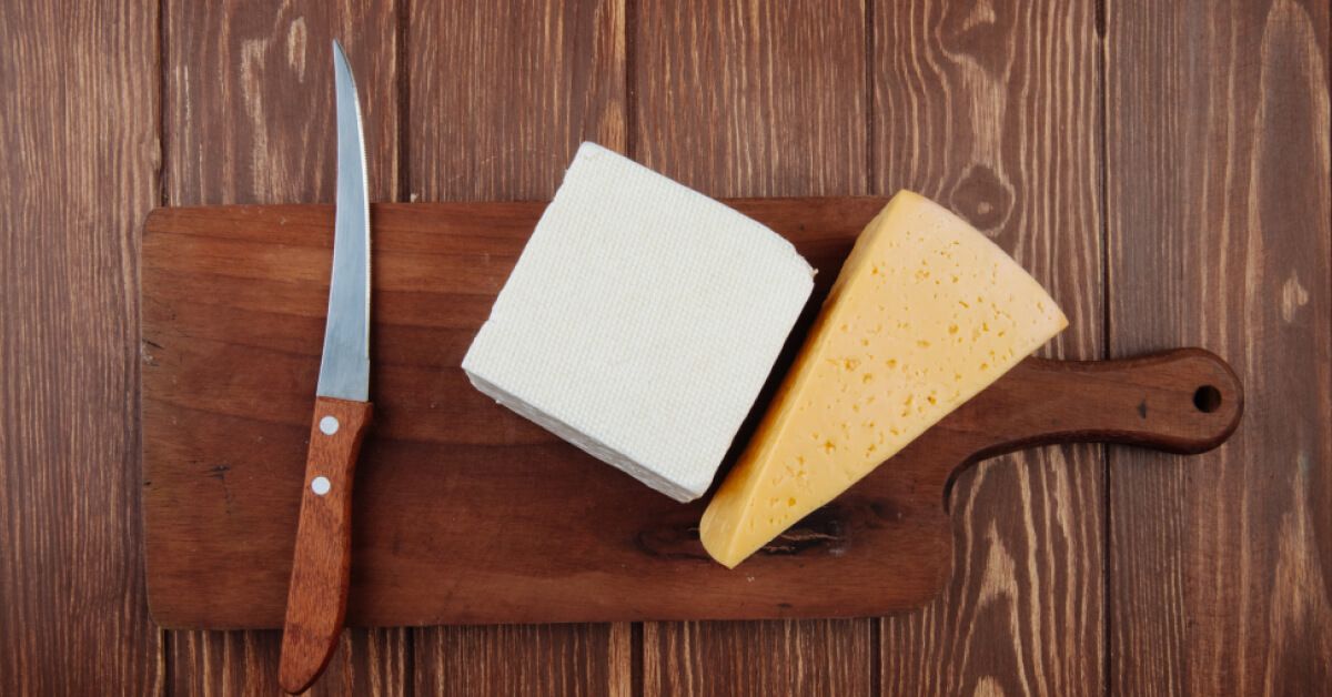 Two different kinds of cheese