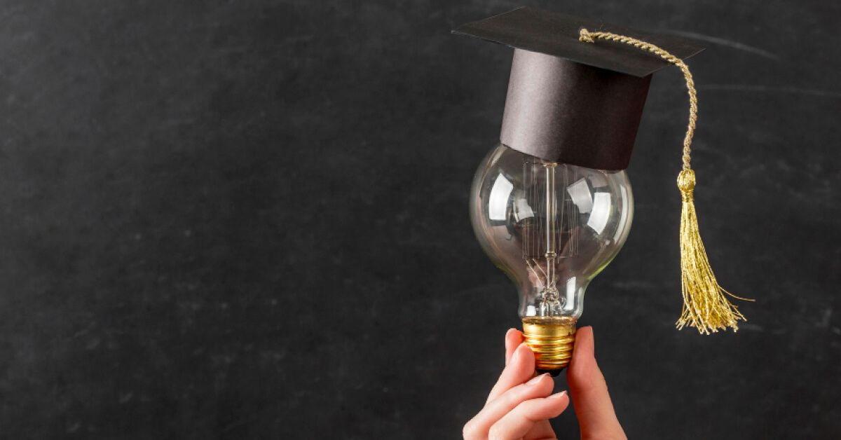 Lightbulb with a graduation cap