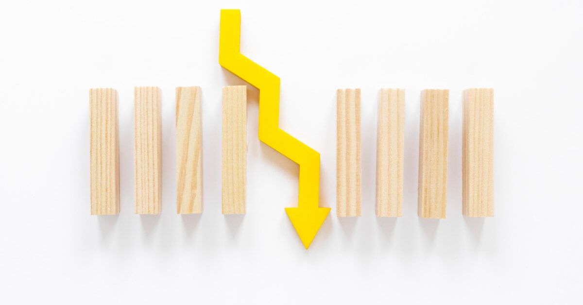 An arrow pointing downwards