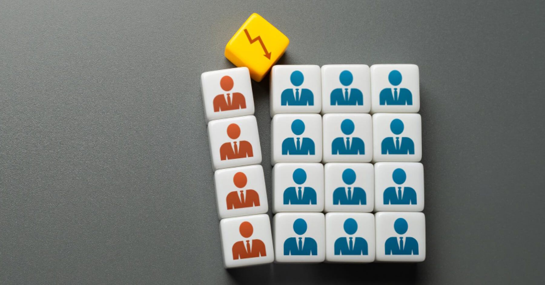 Blocks of blue and red employees