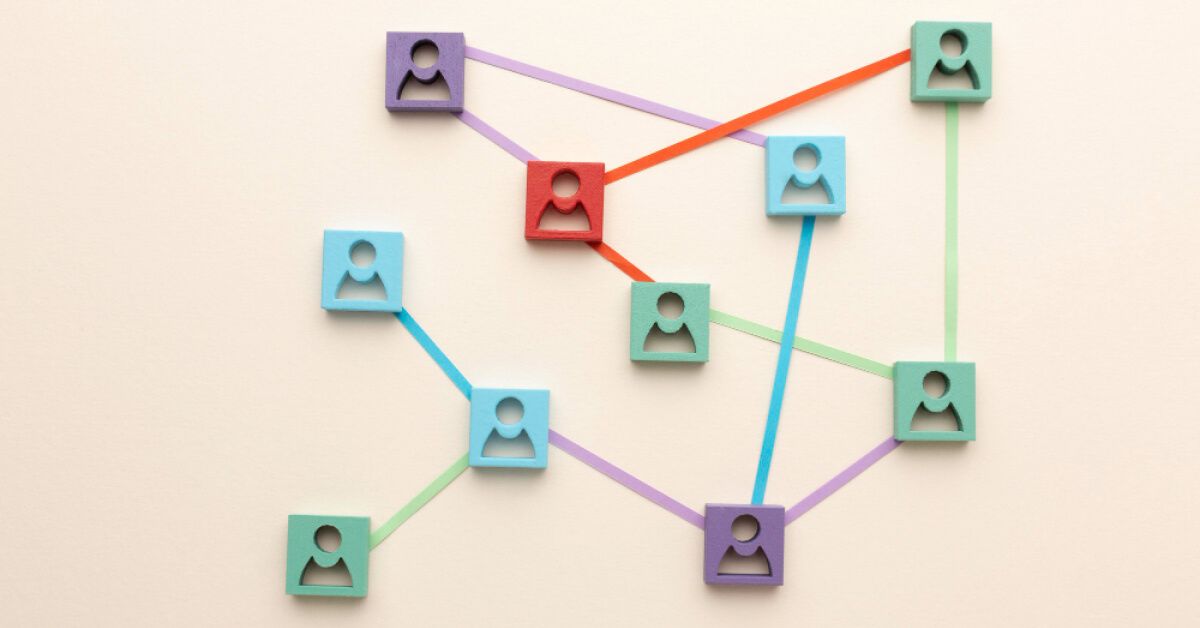 Multicoloured employee chips connected by lines