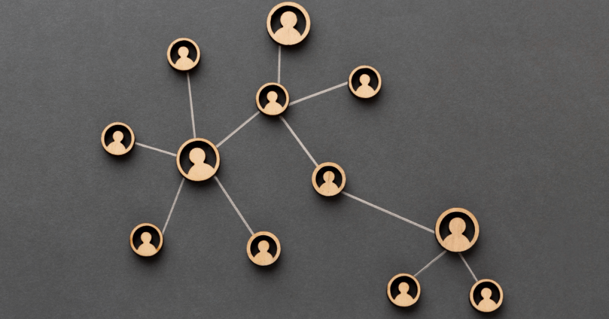 Wooden round blocks of employees connecting