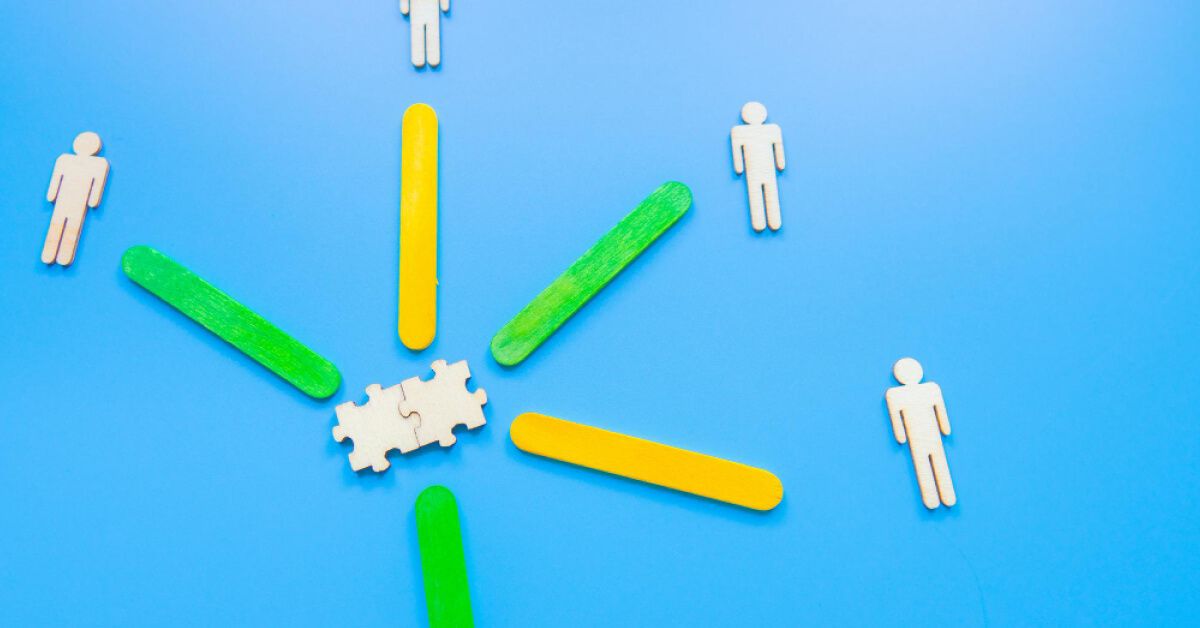 Figurines in blue background