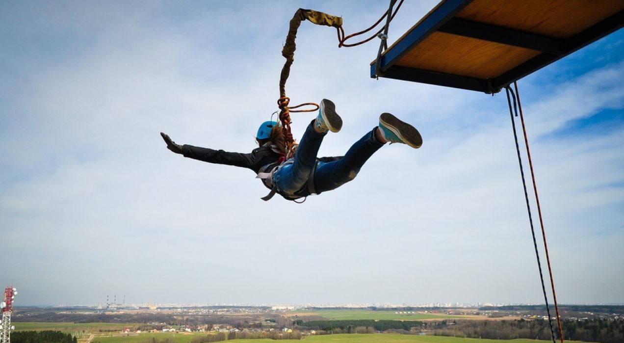 How to identify and retain a flight risk employee: A complete guide for leaders in 2025