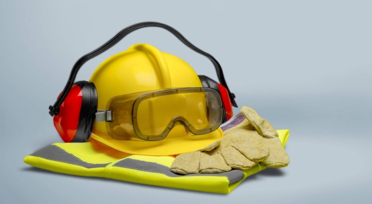 How to reduce turnover and improve employee retention in blue-collar industries