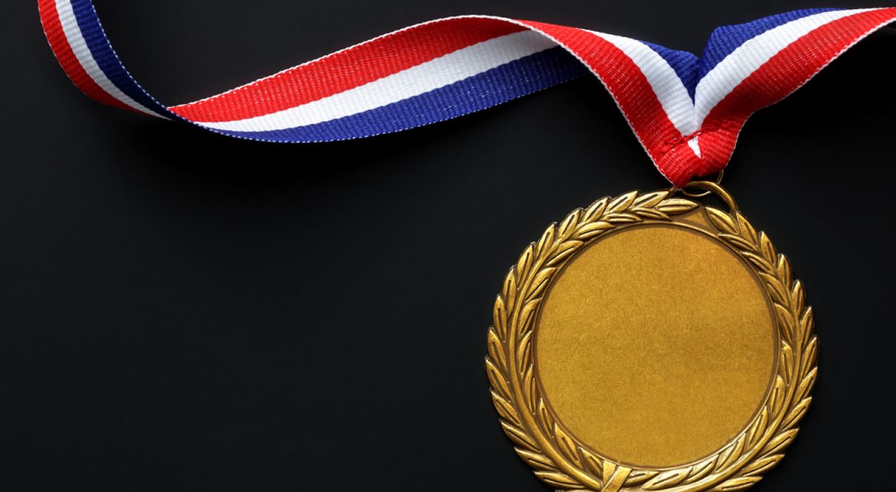 35+ Employee awards to recognize greatness in the workplace