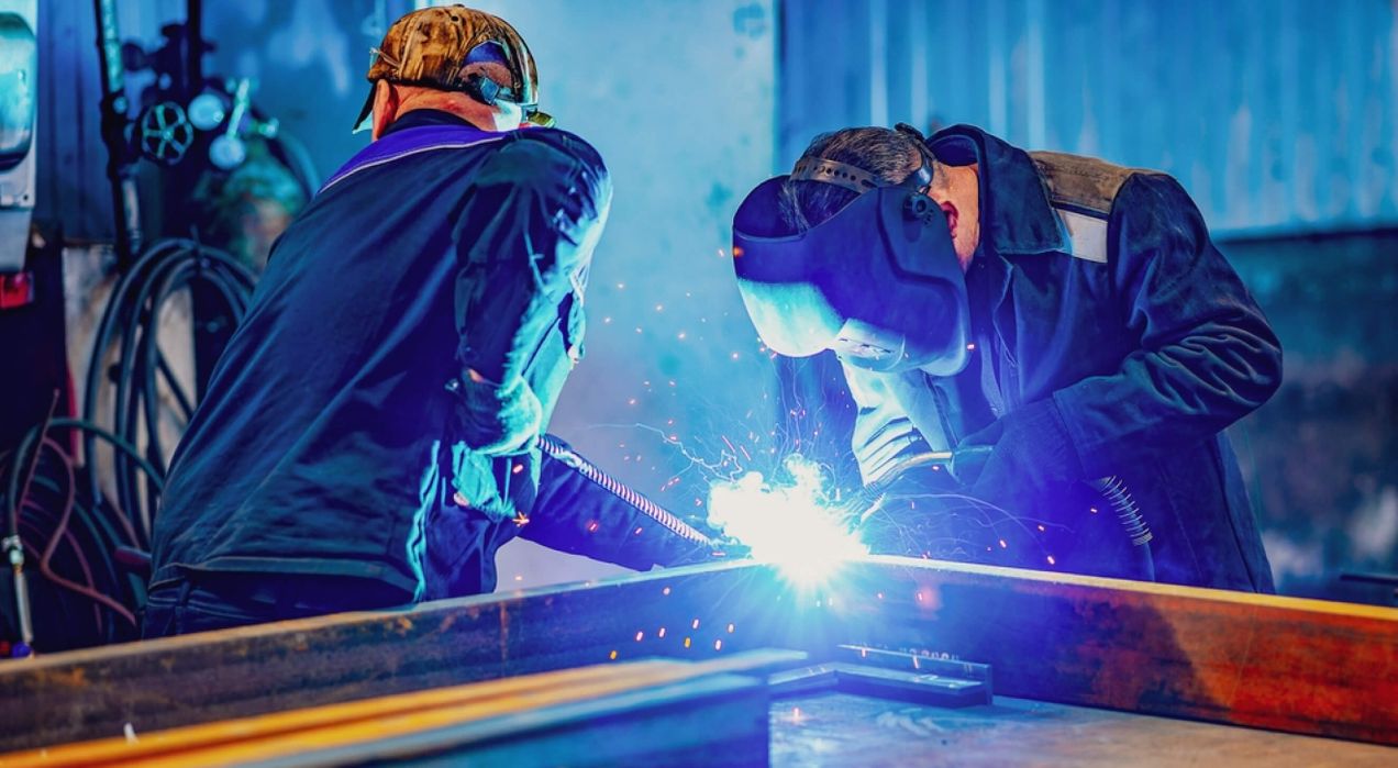 20+ Employee recognition ideas for manufacturing