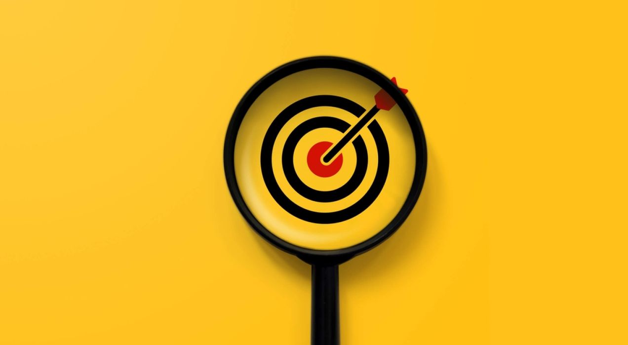 Employee engagement survey benchmark data: A complete guide for leaders in 2025