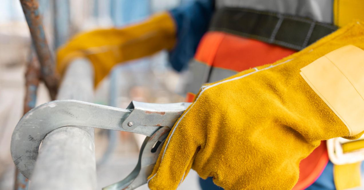 Safety culture in blue-collar industries: How to build trust and protect your people in 2025