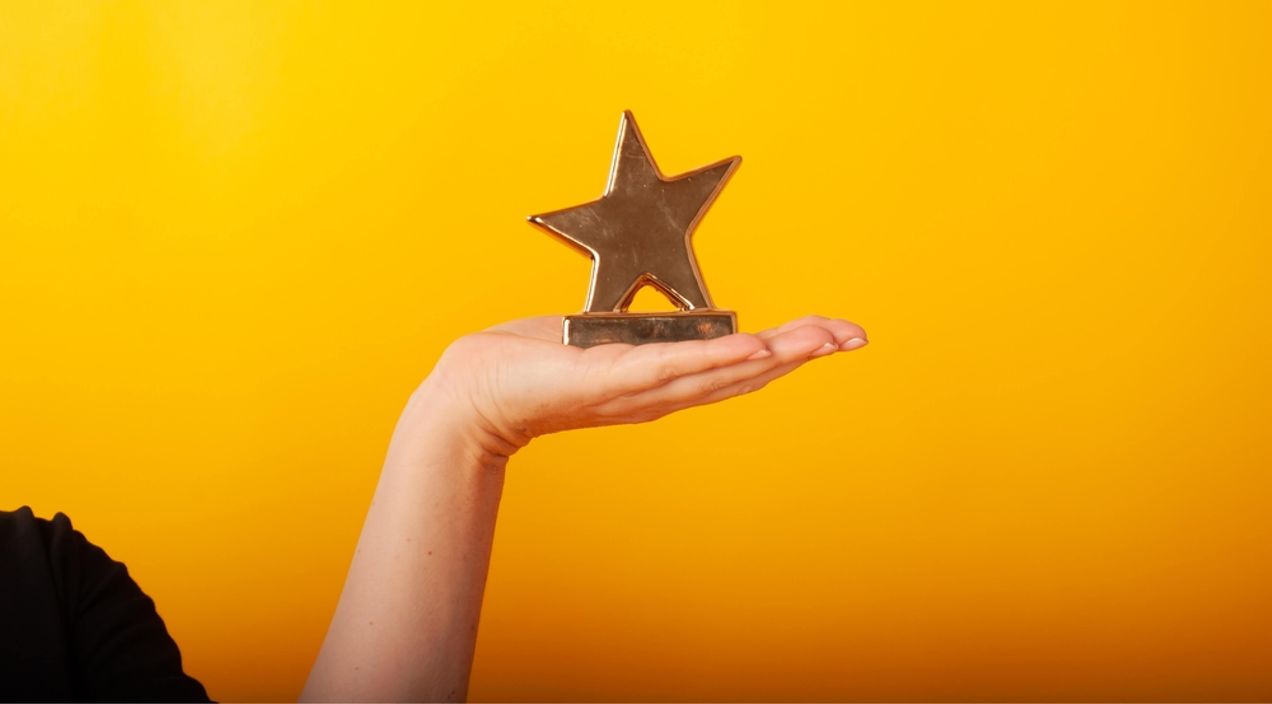 20+ Types of employee recognition in 2026 with examples