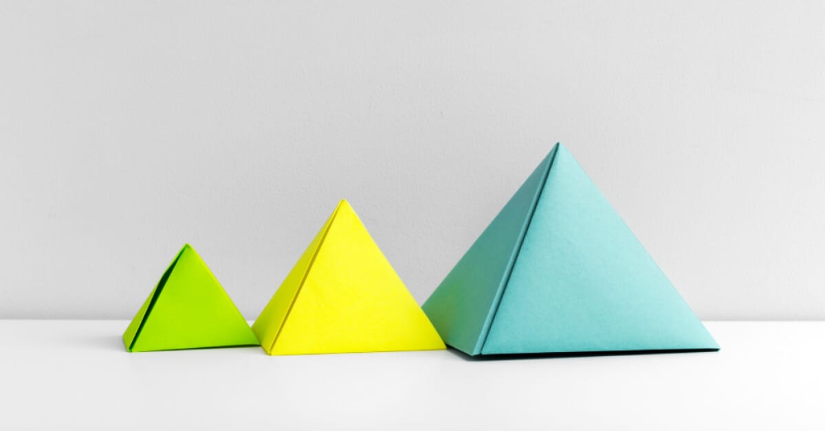 3 paper pyramind