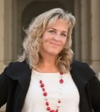 Shelley Smith