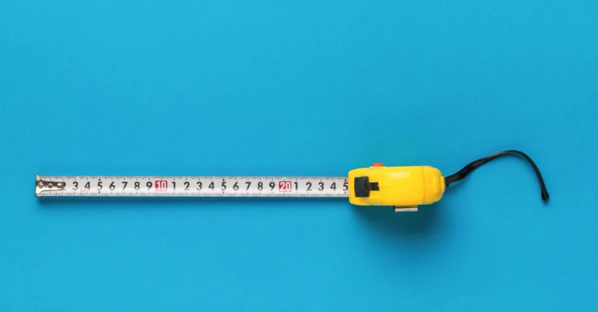 A mechanical measuring tape